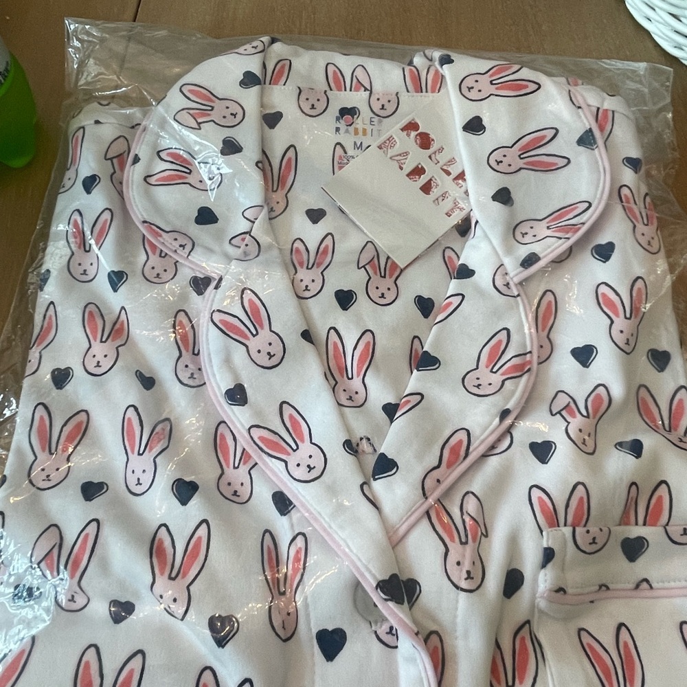 NWT Roller Rabbit NEW Love Bunnies Polo Pajamas Short Set Size Medium M Sold Out